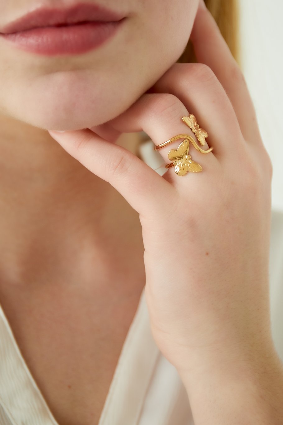 Ring met vlinders