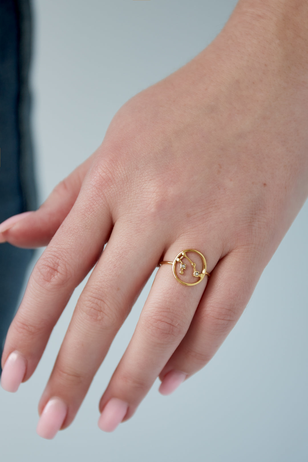 Sterrenbeeld met steen ring