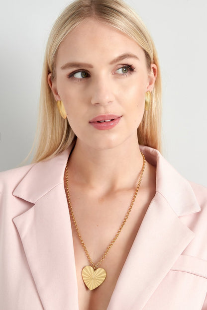 Lange ketting met groot hart