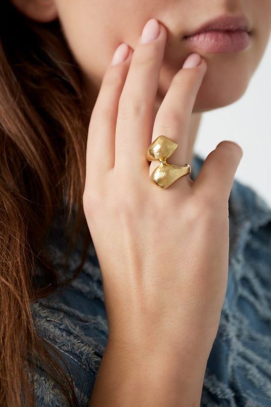 Velvet Wave Ring