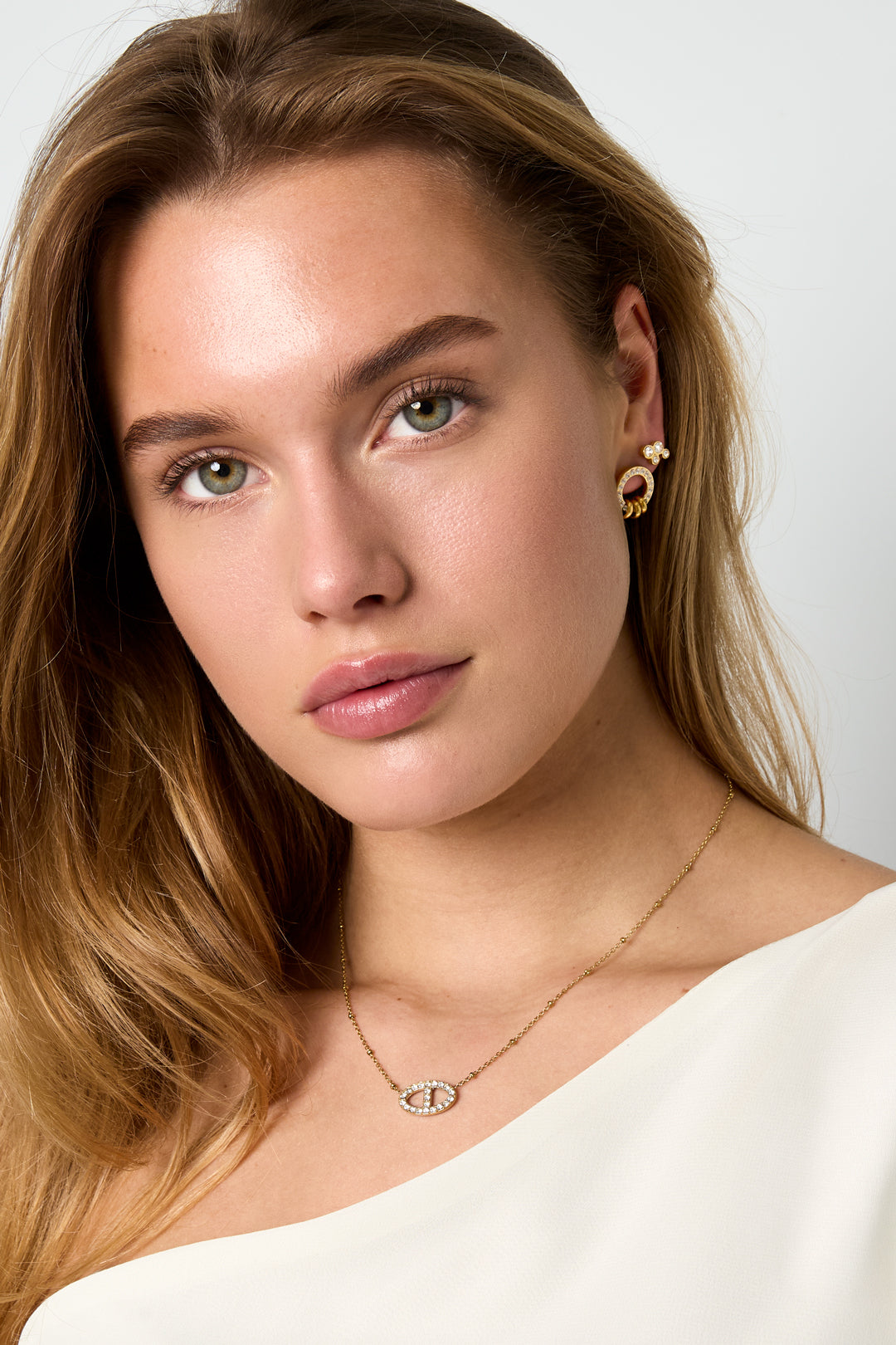 Ketting met CD logo