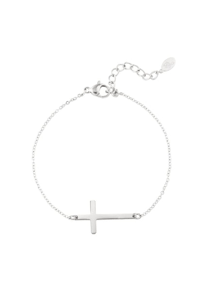 Armbandje met kruisje