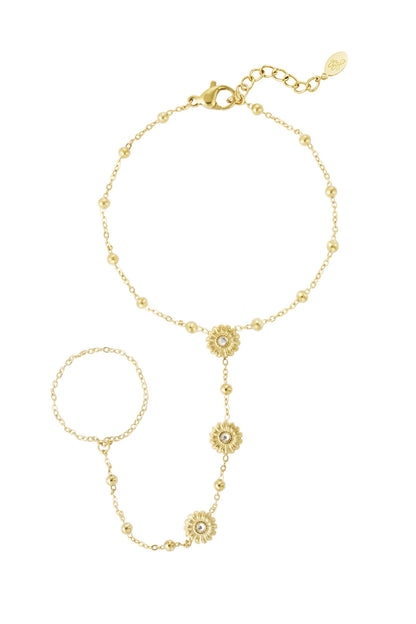 Handchain floral finesse