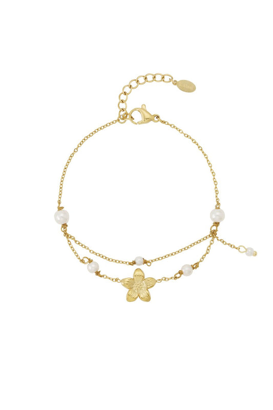 Bloem en parels armbandje