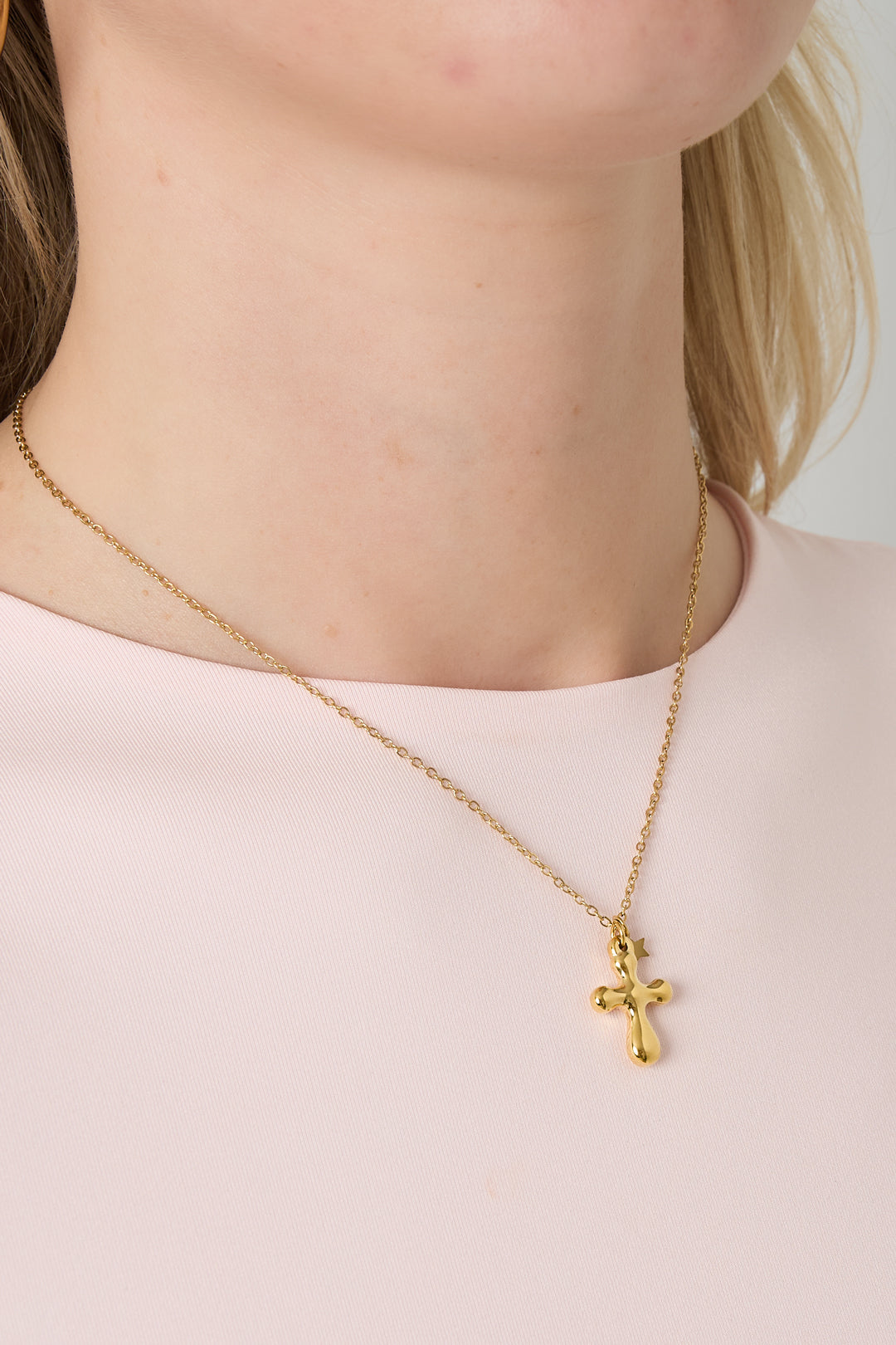 Ketting met kruisje