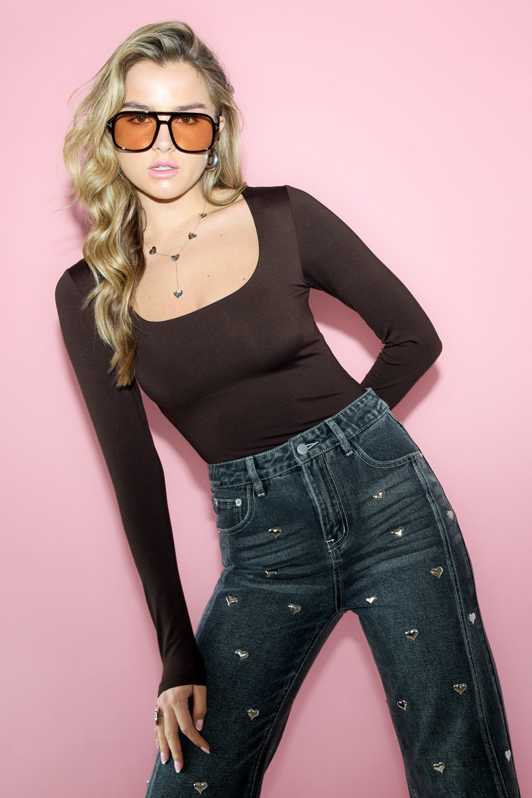 Basic long sleeve low neck