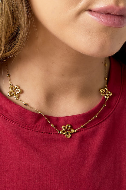 Ketting met bloemetjes